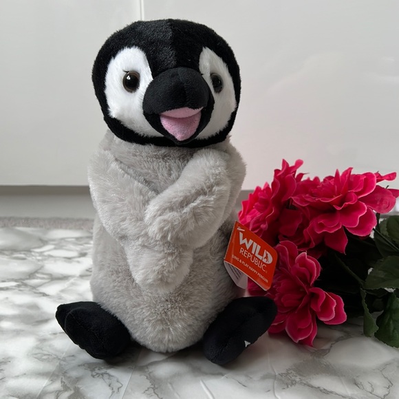 Wild Republic Other - BRAND NEW! Wild Republic Sing & Play Penguin Toy